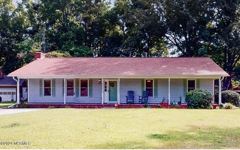 Single Family Residence in Wilmington NC 4478 Amelia Court.jpg