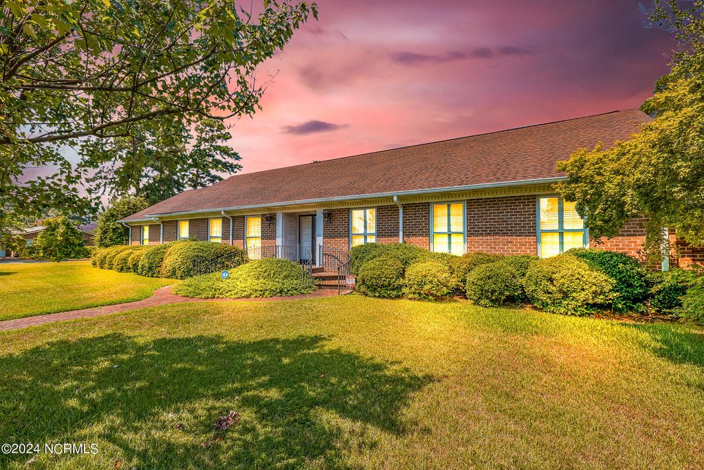 Photo of 3580 Rosewood Drive, Lumberton, NC 28358 (MLS # 100466276)