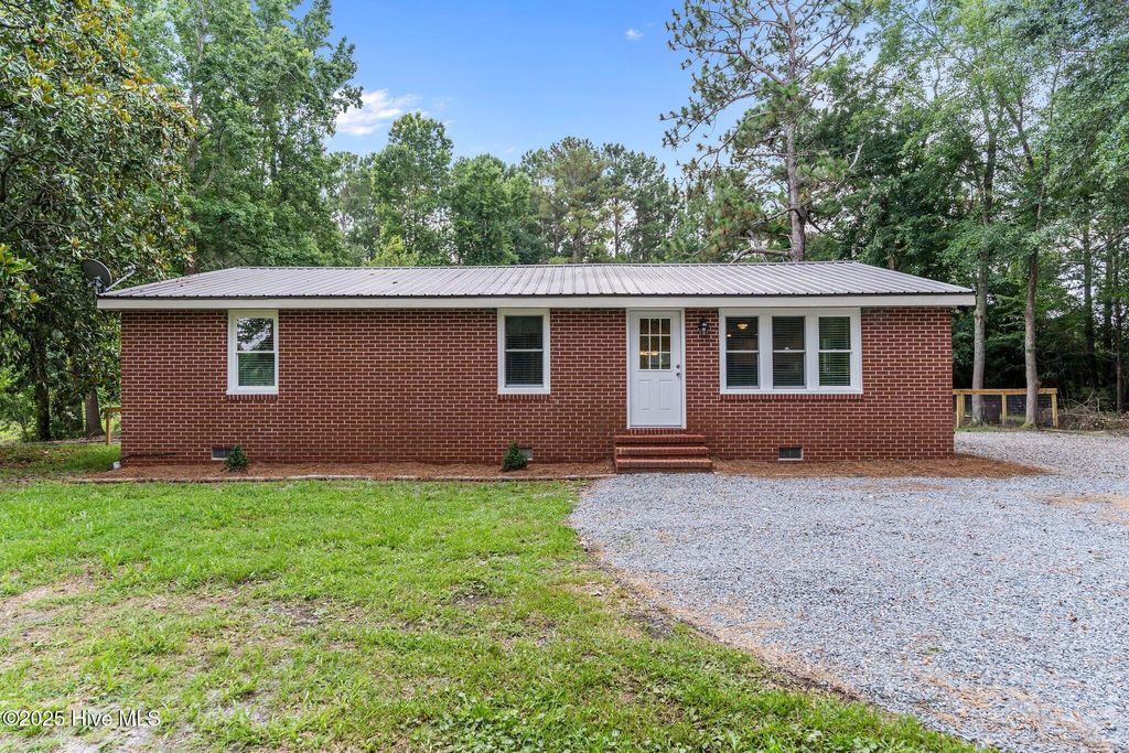 Photo of 9433 Nc Highway 53 E, Burgaw, NC 28425 (MLS # 100514782)