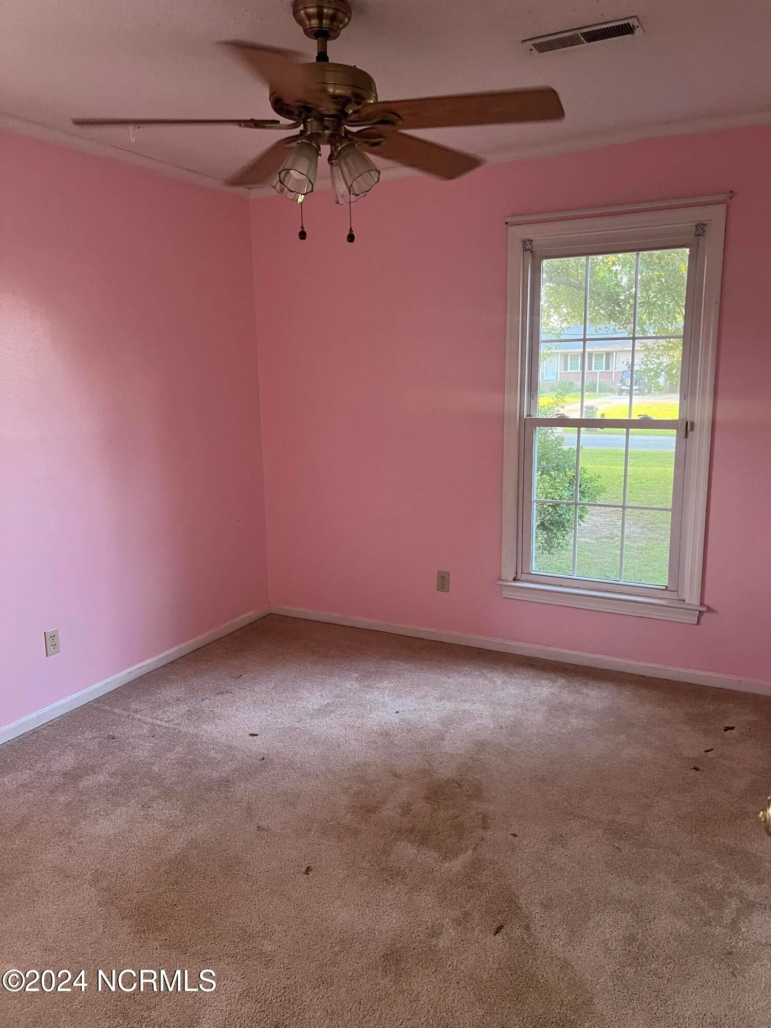 Farmville, North Carolina 27828, United States, 3 Bedrooms Bedrooms, ,3 BathroomsBathrooms,Residential,Pending,39054