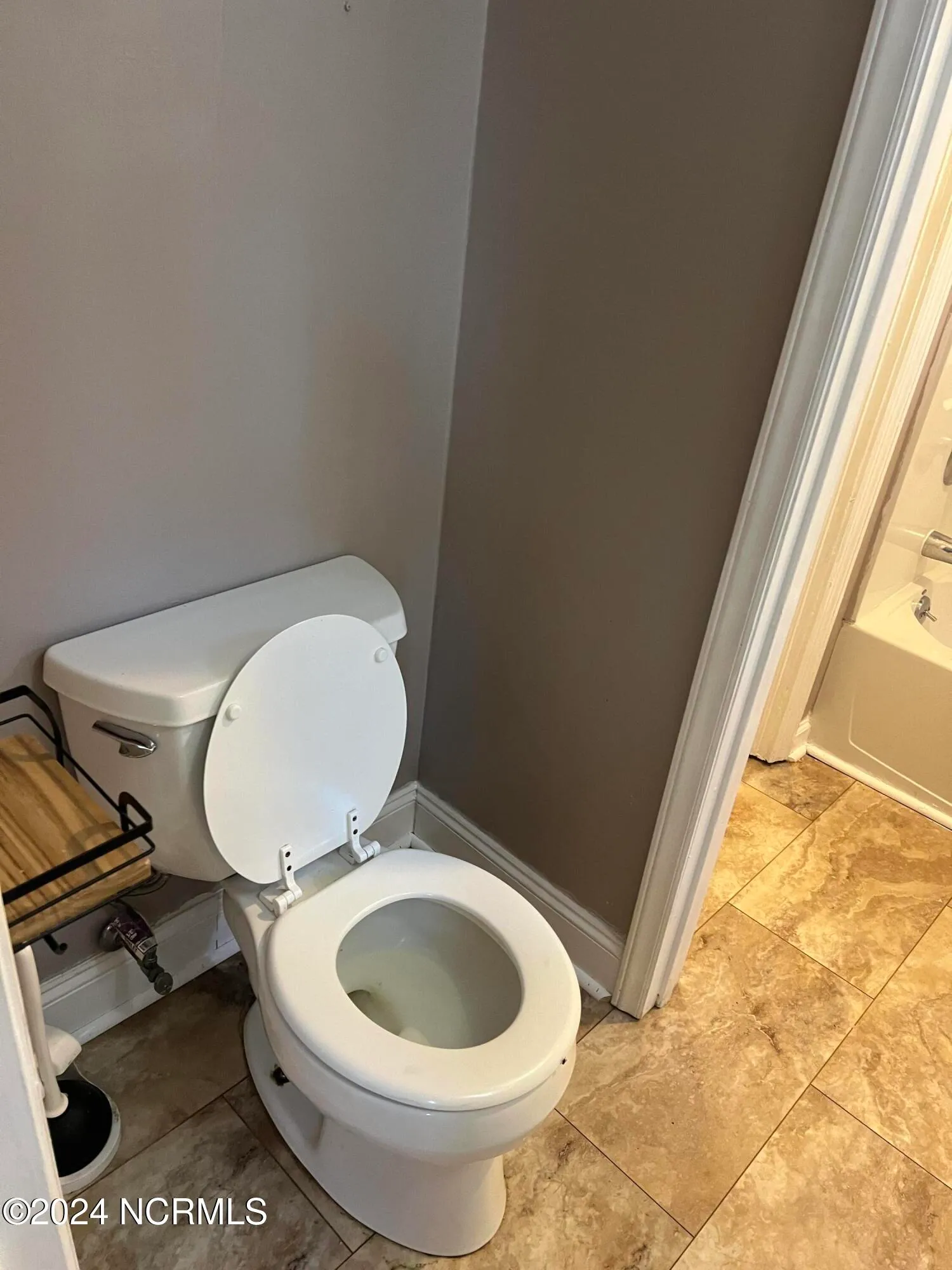 Farmville, North Carolina 27828, United States, 3 Bedrooms Bedrooms, ,3 BathroomsBathrooms,Residential,Pending,39054