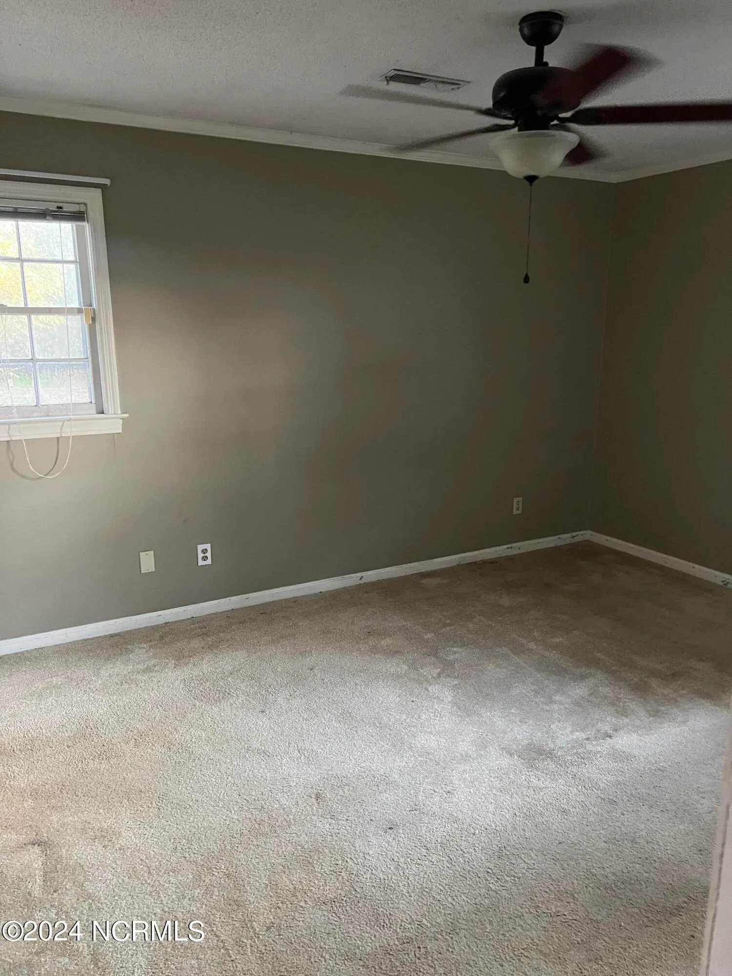 Farmville, North Carolina 27828, United States, 3 Bedrooms Bedrooms, ,3 BathroomsBathrooms,Residential,Pending,39054