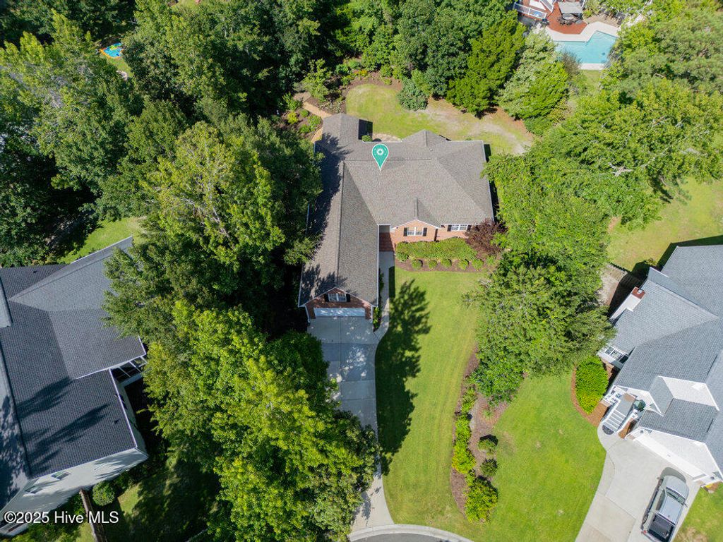 Photo of 904 Woodridge Court SE, Leland, NC 28451 (MLS # 100518339)