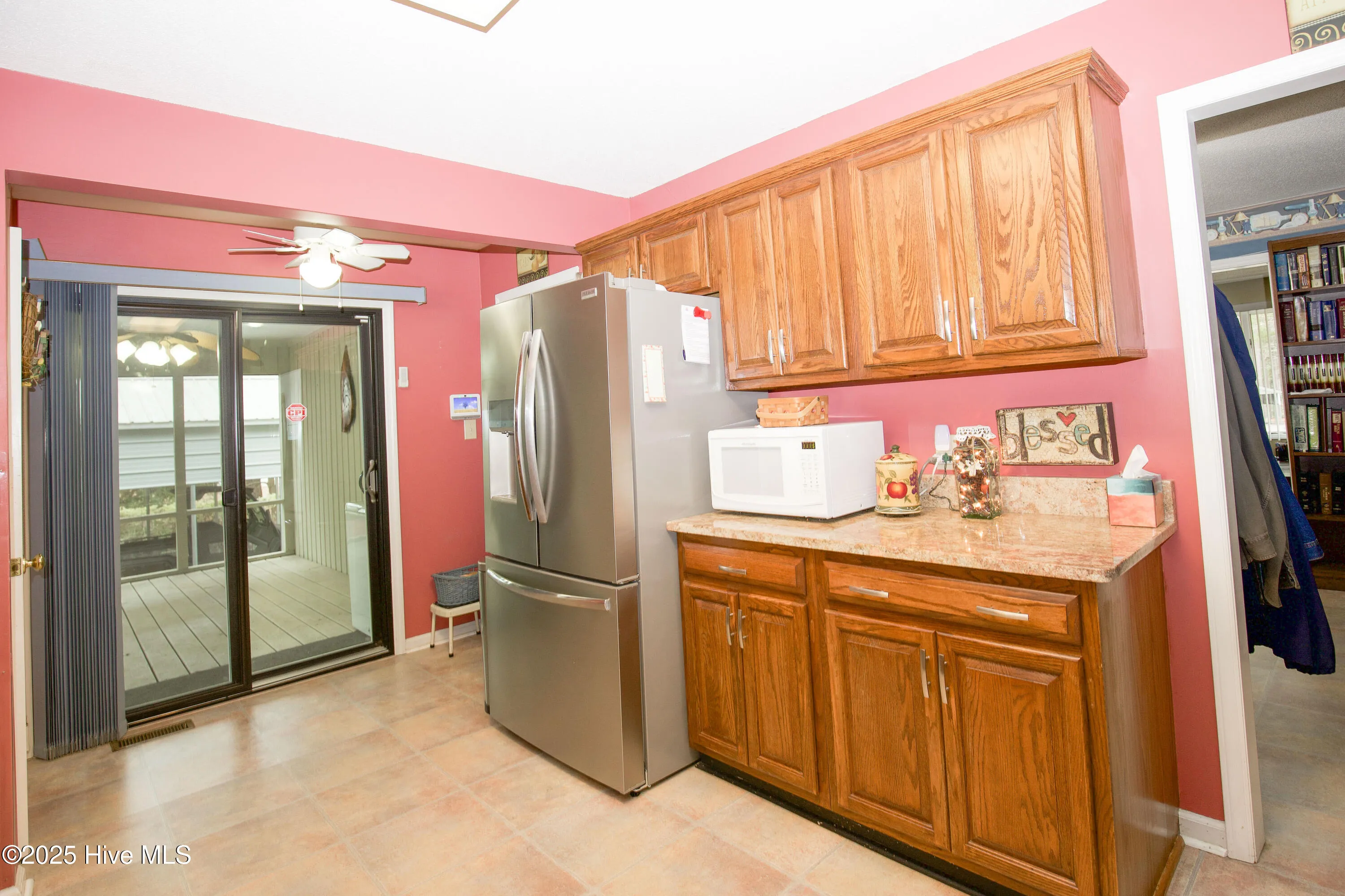 Southern Pines, North Carolina 28387, United States, 3 Bedrooms Bedrooms, ,2 BathroomsBathrooms,Residential,Pending,5785