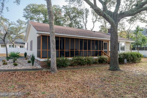 A home in Oak Island