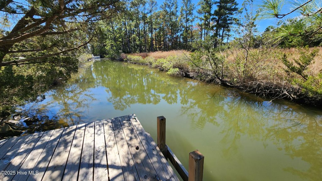 Photo of 134 Straits Point Road, Beaufort, NC 28516 (MLS # 100539646)