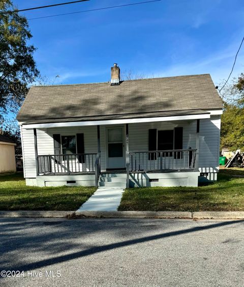 A home in Farmville