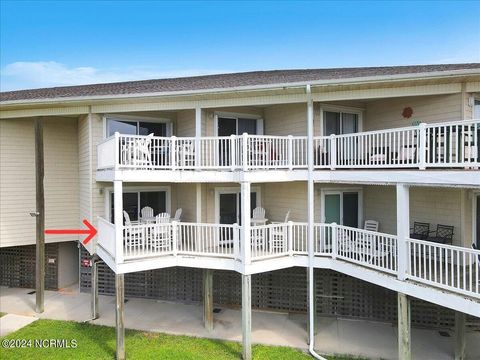 A home in Oak Island