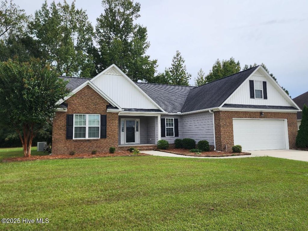Photo of 2841 Verbena Way, Winterville, NC 28590 (MLS # 100533625)