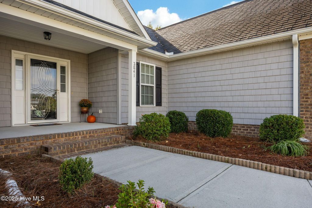 Photo of 2841 Verbena Way, Winterville, NC 28590 (MLS # 100533625)