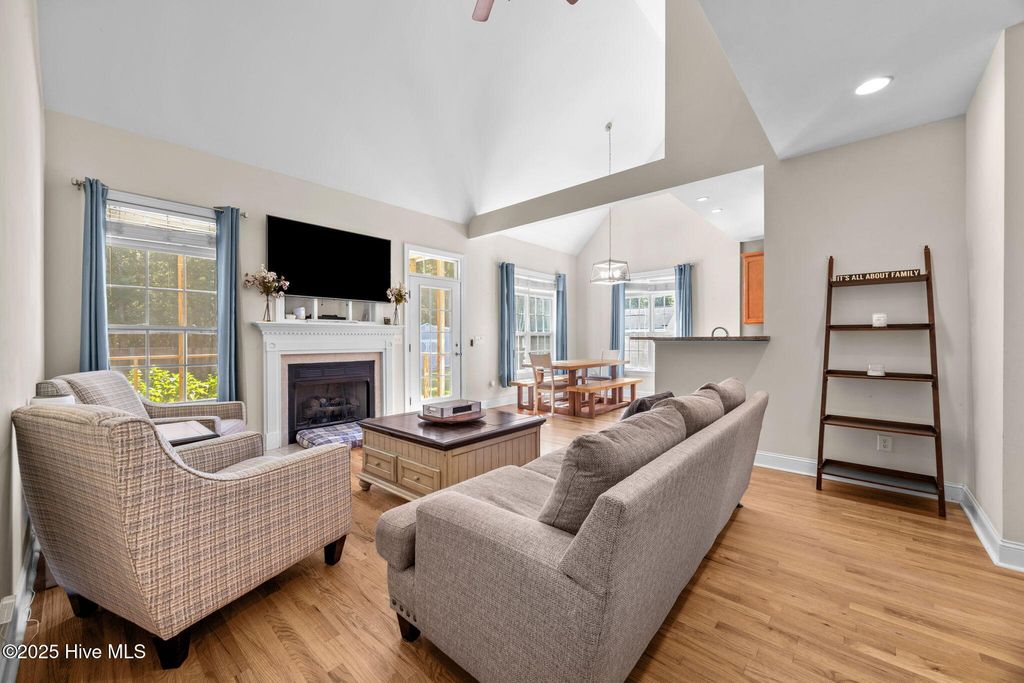 Photo of 101 E Pointe Road, Rocky Point, NC 28457 (MLS # 100529935)