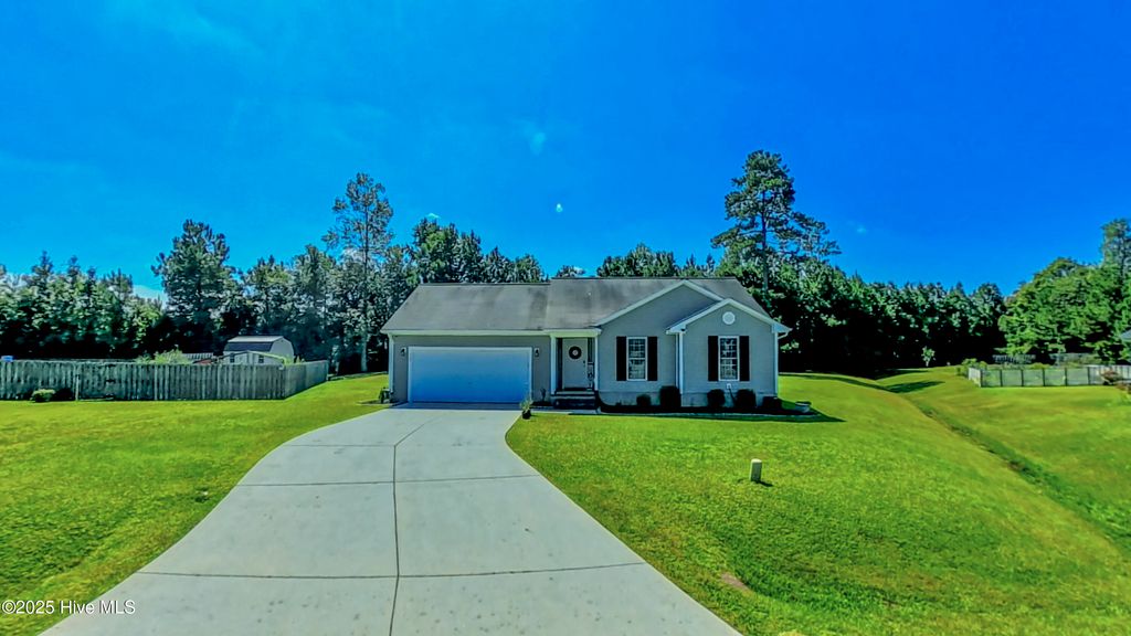 Photo of 405 Bret Court, Jacksonville, NC 28540 (MLS # 100532106)