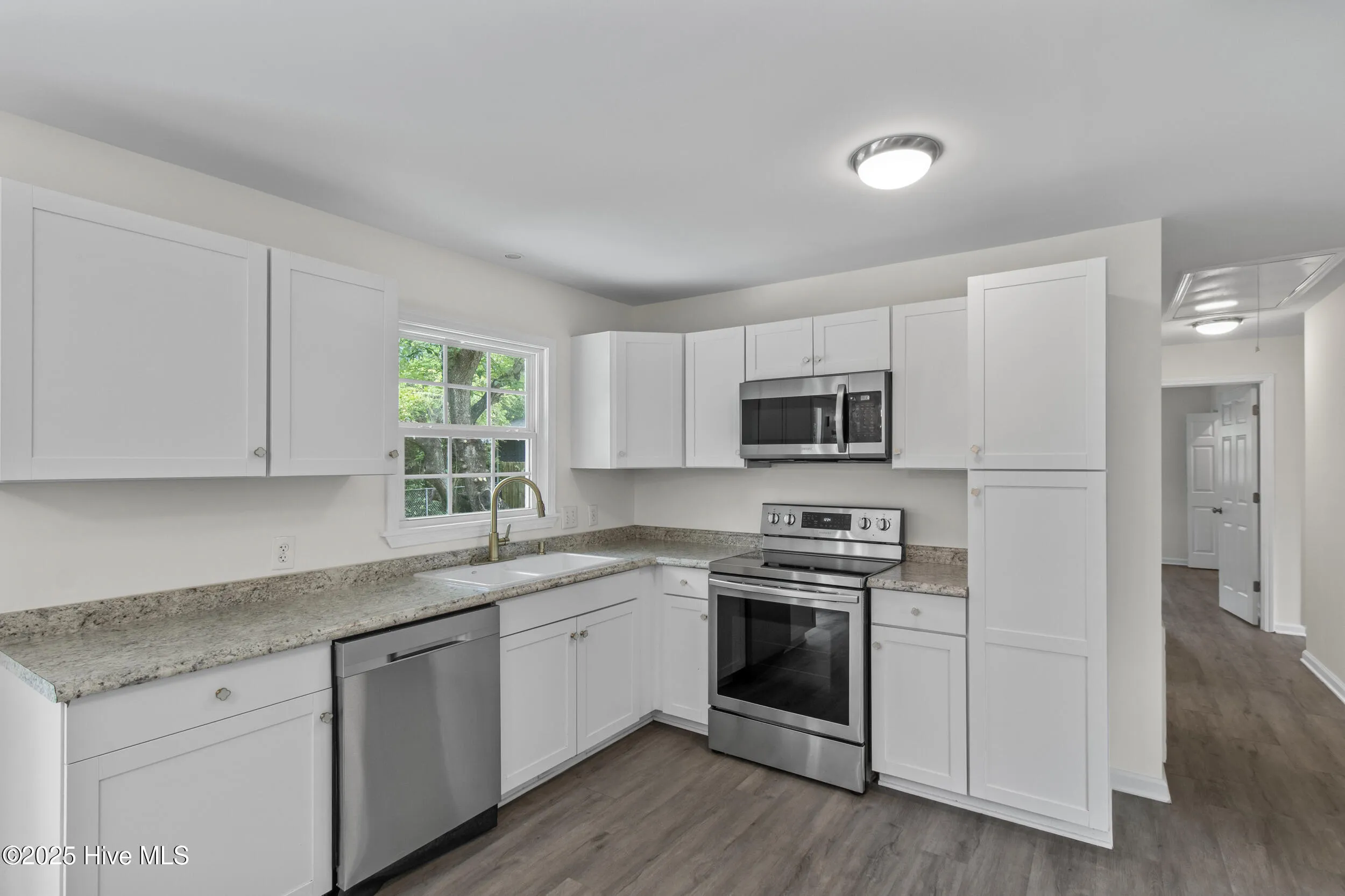 Wilmington, North Carolina 28409, United States, 3 Bedrooms Bedrooms, ,2 BathroomsBathrooms,Residential,Active,147039