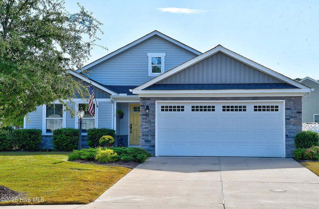 Photo of 110 Crossing Avenue, Moyock, NC 27958 (MLS # 100529965)