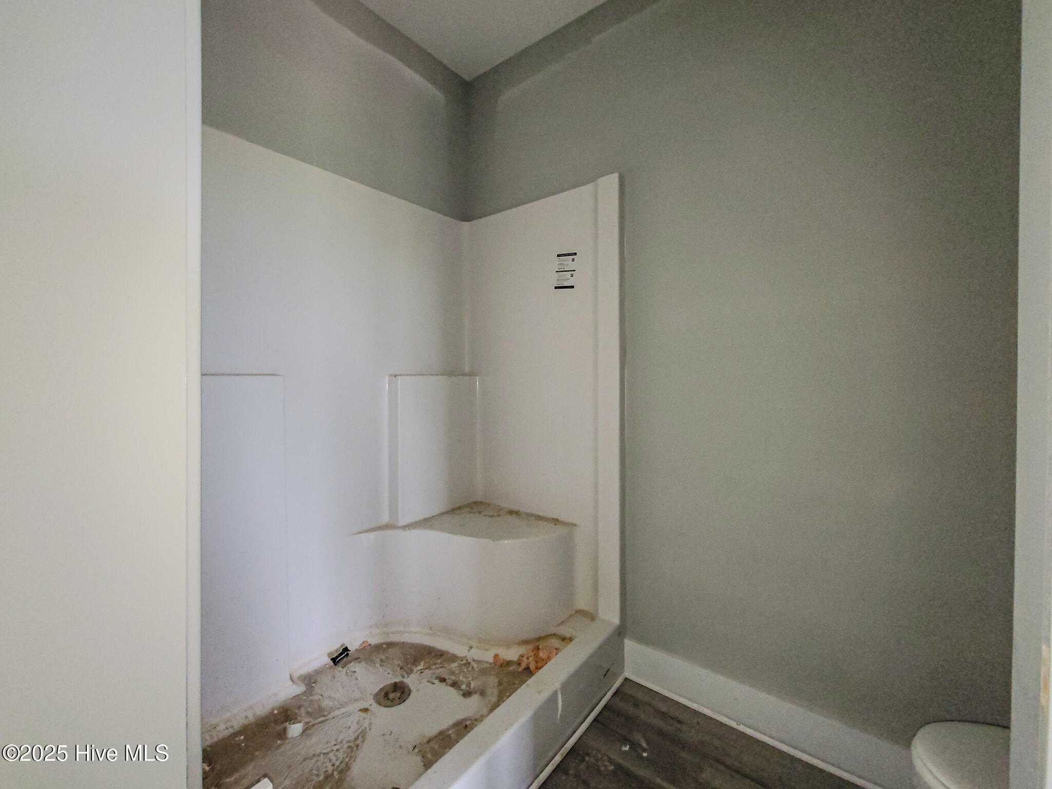 706 N New River Drive