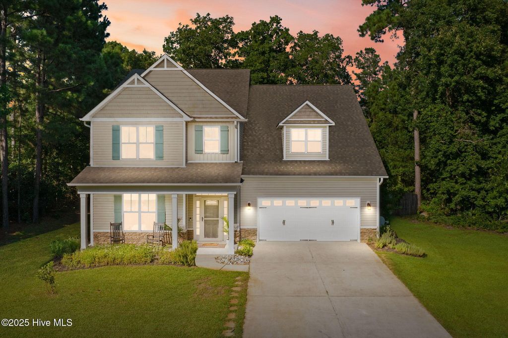 Photo of 107 Weir Drive, Hampstead, NC 28443 (MLS # 100521115)