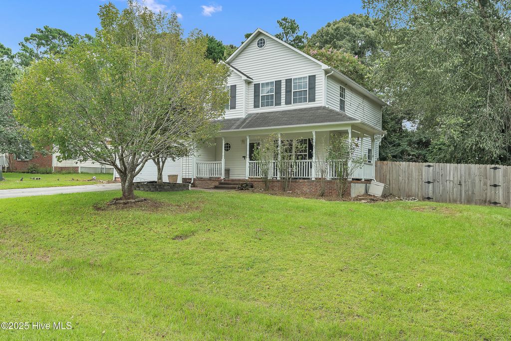 Photo of 102 Remington Drive, Midway Park, NC 28544 (MLS # 100527066)