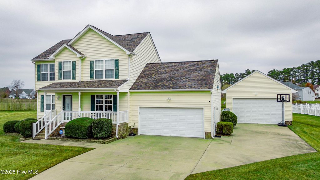 Photo of 102 Majesty Court, Elizabeth City, NC 27909 (MLS # 100542319)