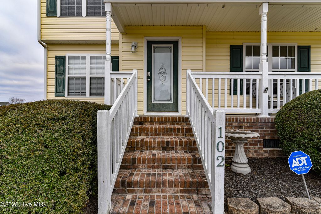 Photo of 102 Majesty Court, Elizabeth City, NC 27909 (MLS # 100542319)