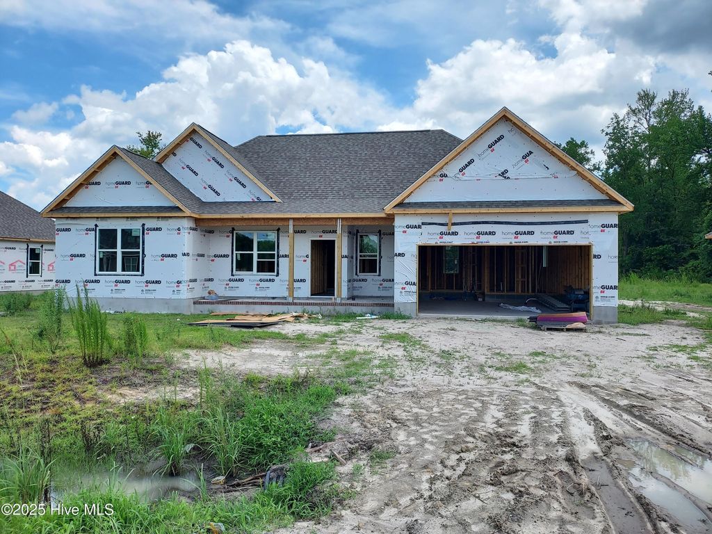 Photo of 646 Bright Harvest Drive, Maysville, NC 28555 (MLS # 100522813)