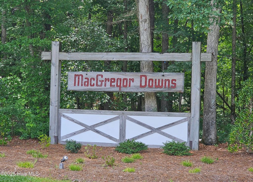 Photo of 1429 Forest Acres Drive, Greenville, NC 27834 (MLS # 100514233)