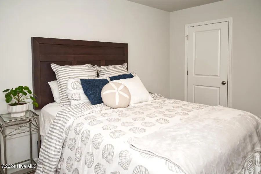 Wilmington, North Carolina 28411, United States, 3 Bedrooms Bedrooms, ,3 BathroomsBathrooms,Residential,Pending,29108