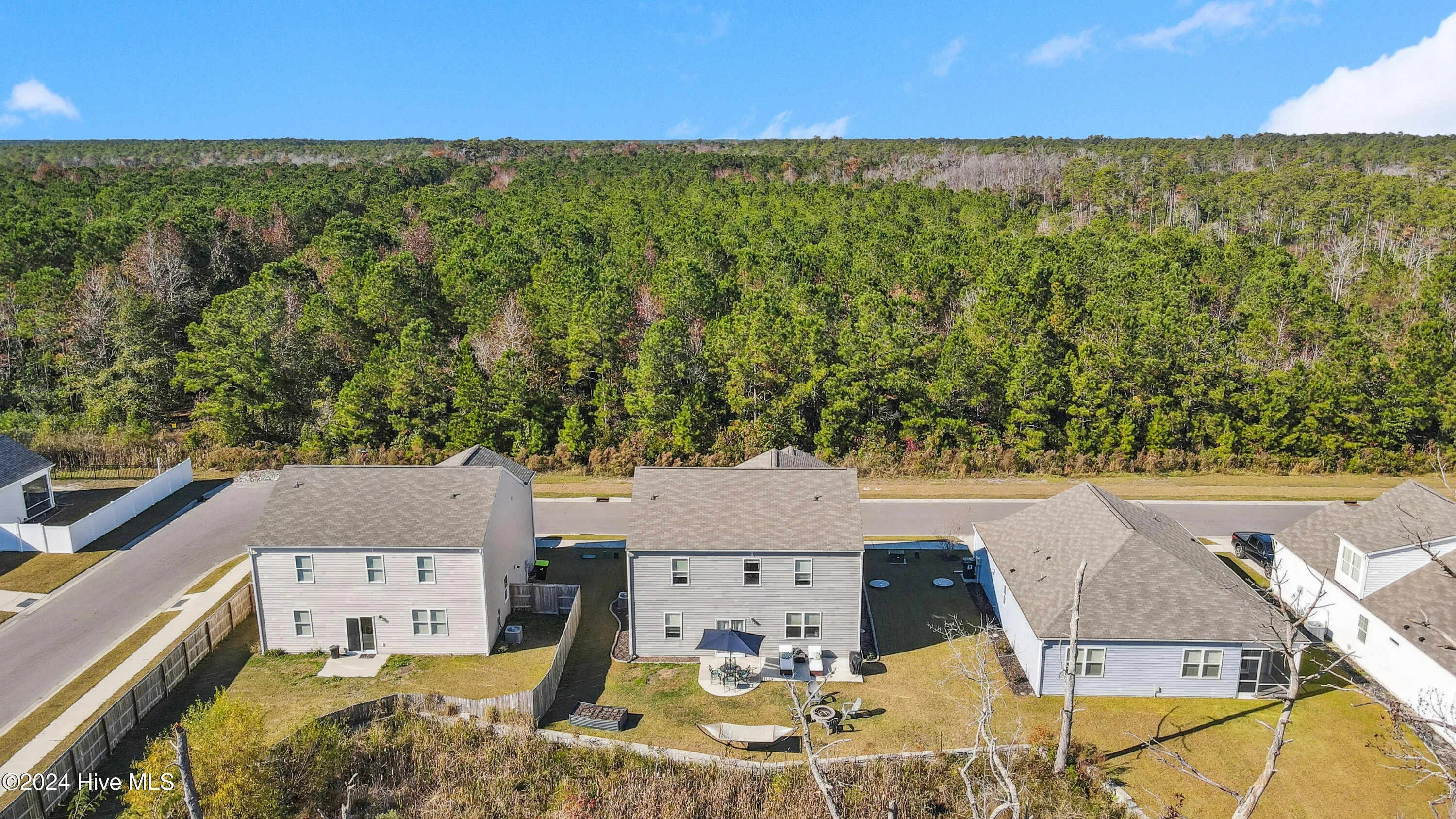 Wilmington, North Carolina 28411, United States, 3 Bedrooms Bedrooms, ,3 BathroomsBathrooms,Residential,Pending,29108