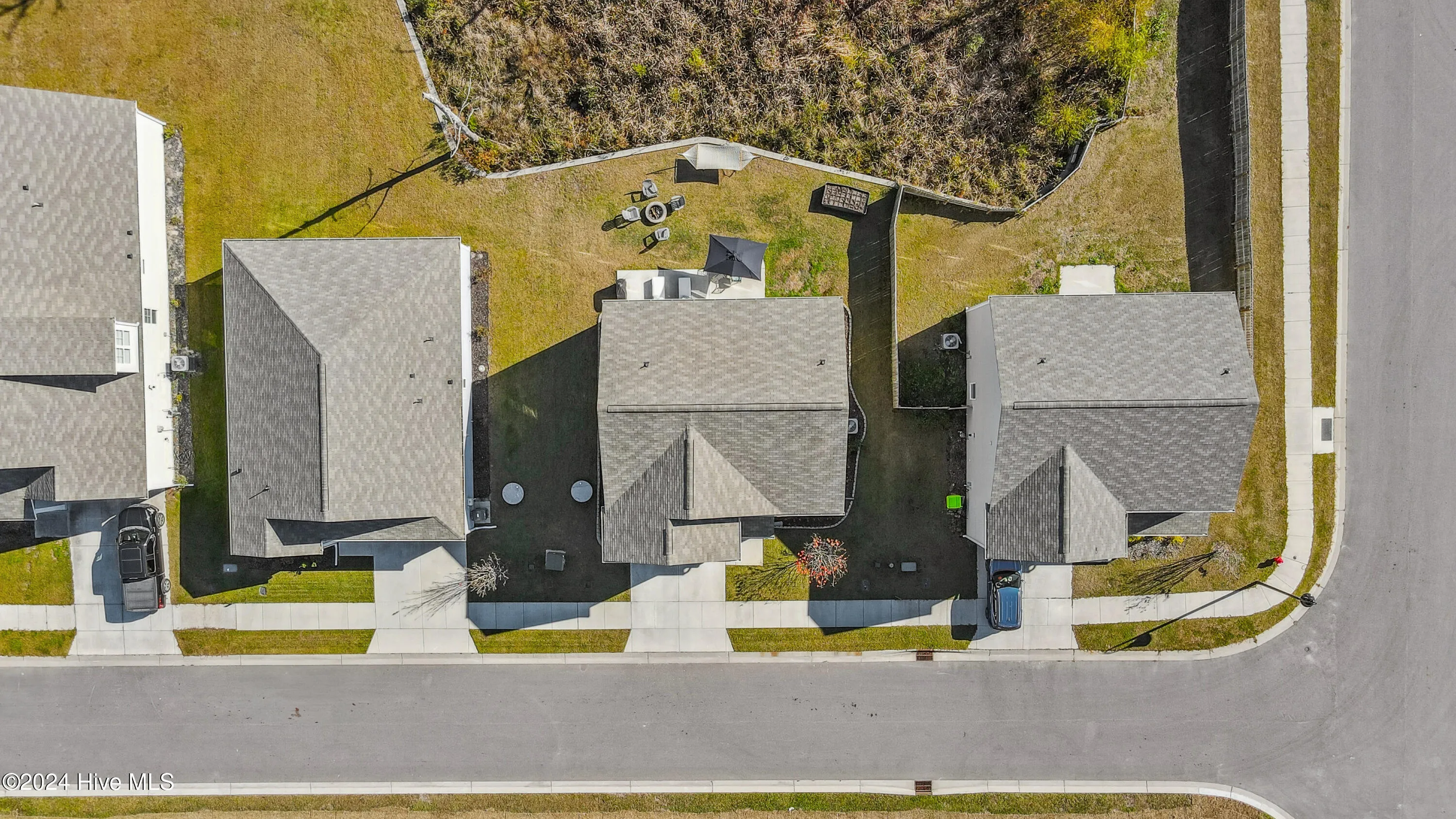 Wilmington, North Carolina 28411, United States, 3 Bedrooms Bedrooms, ,3 BathroomsBathrooms,Residential,Pending,29108