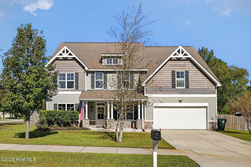 Photo of 102 Lumis Court, Hampstead, NC 28443 (MLS # 100537905)