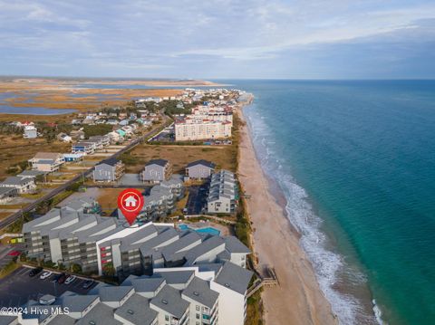 A home in North Topsail Beach