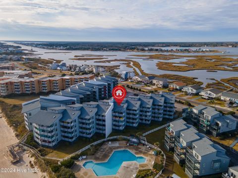 A home in North Topsail Beach