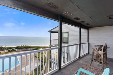 A home in North Topsail Beach