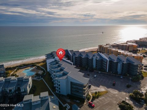 A home in North Topsail Beach