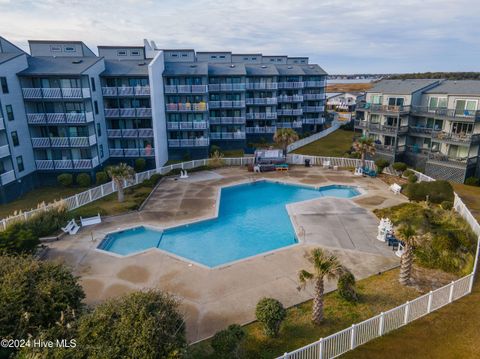 A home in North Topsail Beach