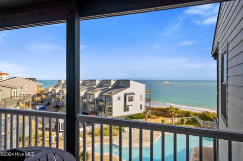 A home in North Topsail Beach