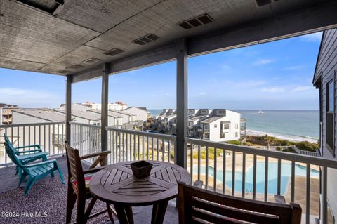 A home in North Topsail Beach