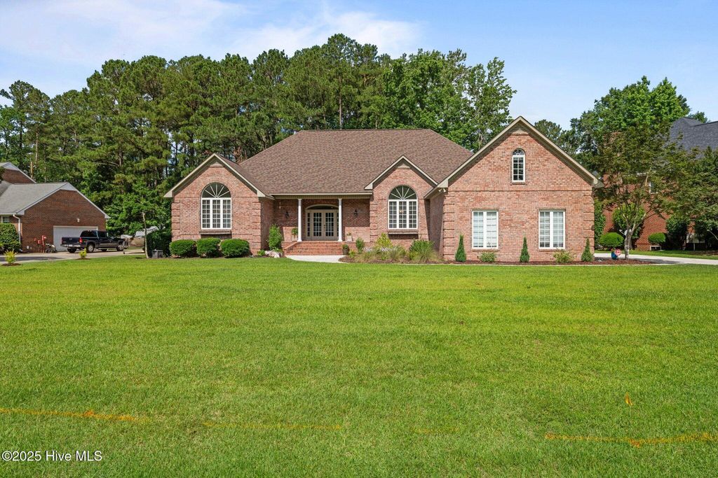 Photo of 104 Chatham Pass, Trent Woods, NC 28562 (MLS # 100513514)