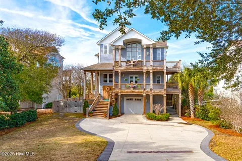 4204 Emerald Drive, Emerald Isle, NC 28594 - #: 100496168