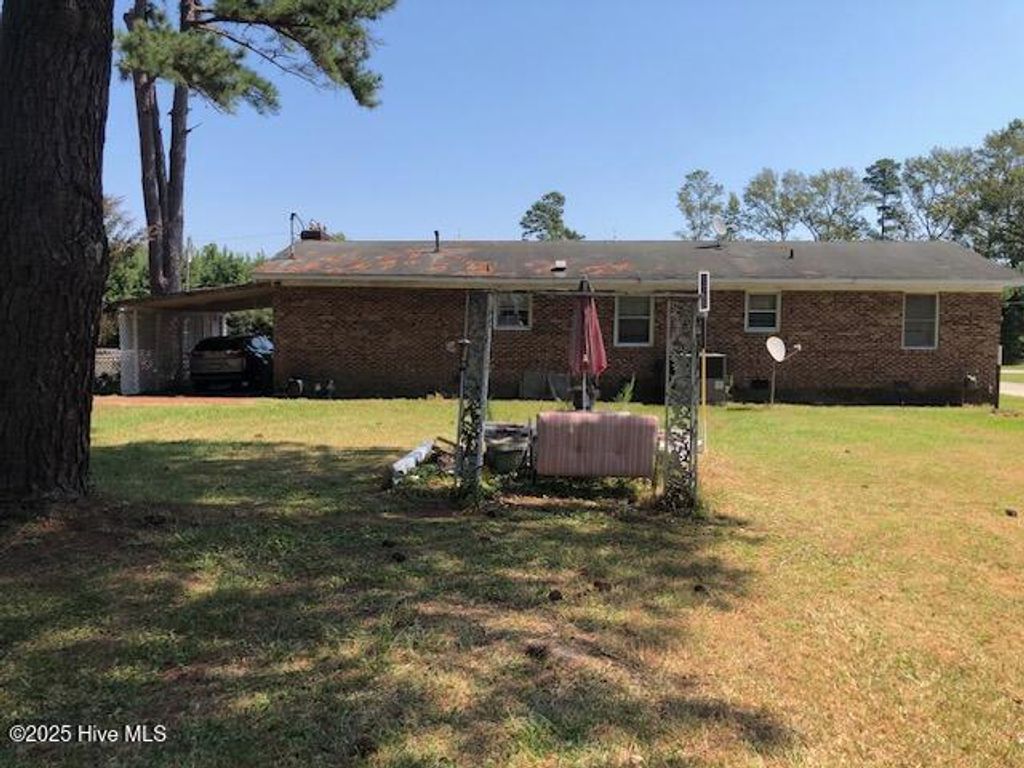 Photo of 7712 Gardners School Road, Saratoga, NC 27873 (MLS # 100530819)