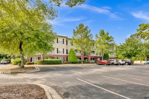 MLS: 100504257