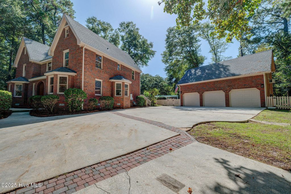Photo of 103 Mullington Lane, Wilmington, NC 28409 (MLS # 100536457)