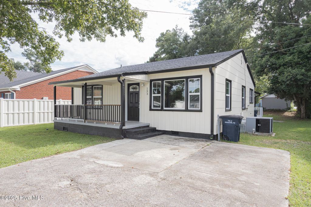 Photo of 133 Zack Circle, Jacksonville, NC 28540 (MLS # 100524170)