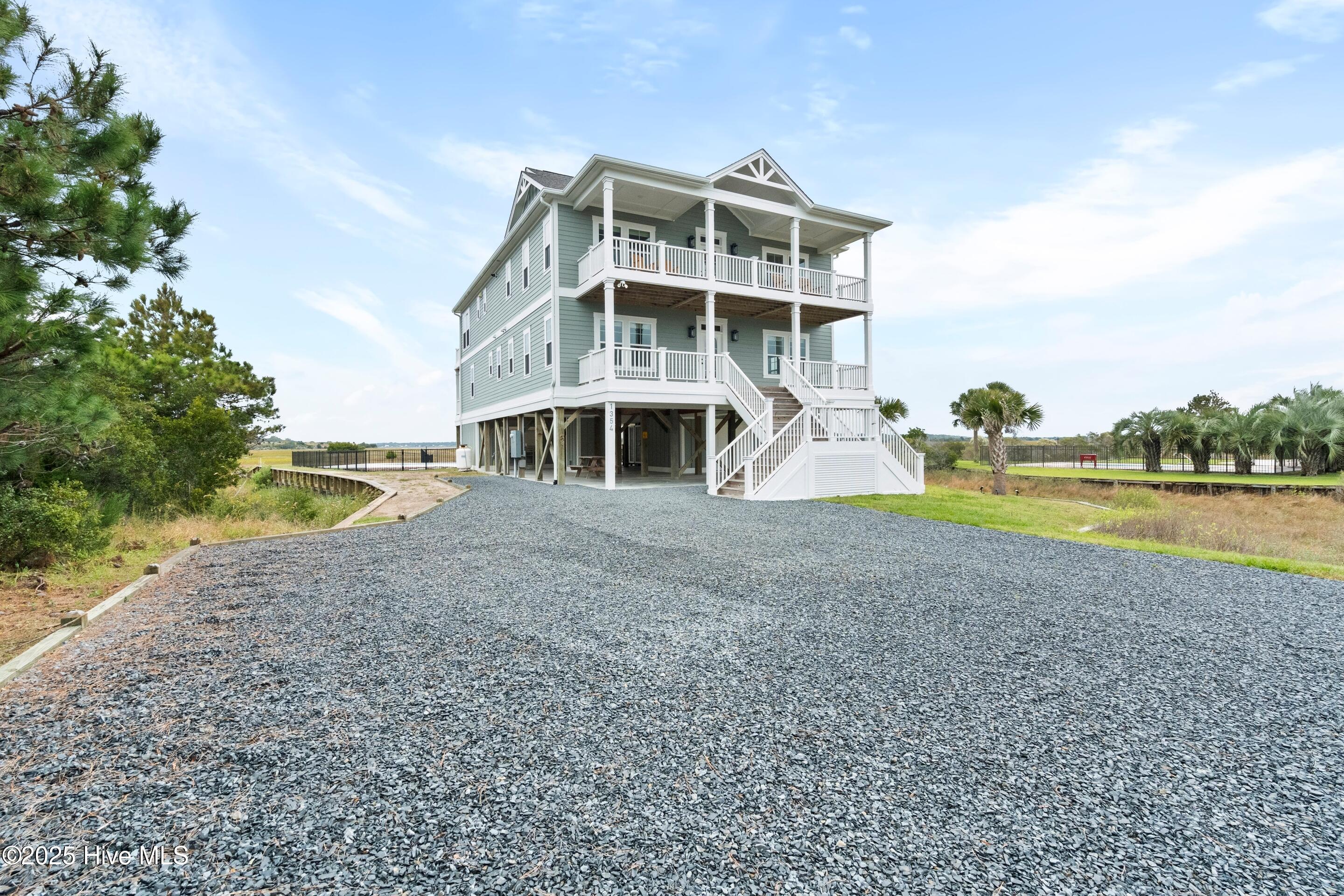 1354 Ocean Boulevard W