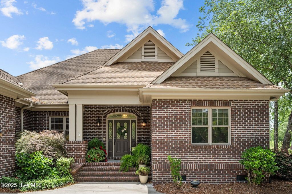 Photo of 168 Cedar Point Drive, Wallace, NC 28466 (MLS # 100513861)
