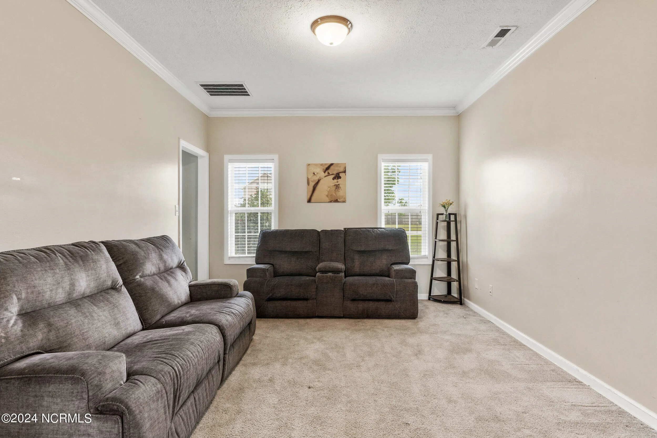 Jacksonville, North Carolina 28540, United States, 4 Bedrooms Bedrooms, ,3 BathroomsBathrooms,Residential,Pending,30984