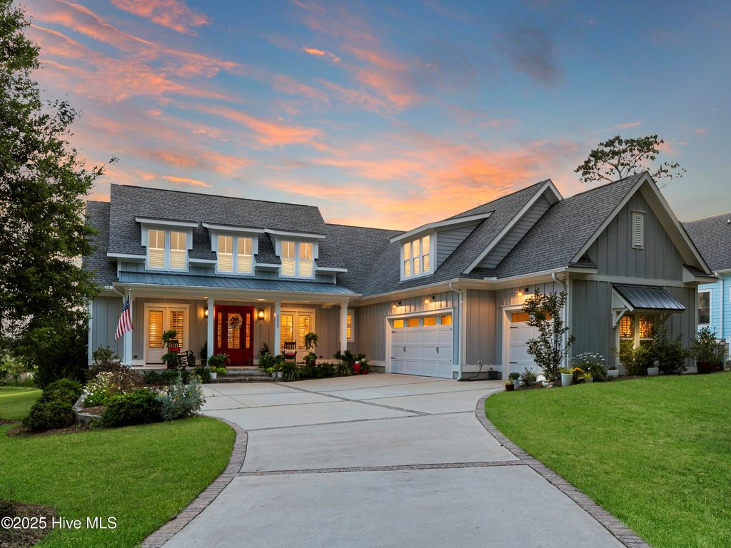Photo of 3623 White Cliffs Drive, Castle Hayne, NC 28429 (MLS # 100537011)