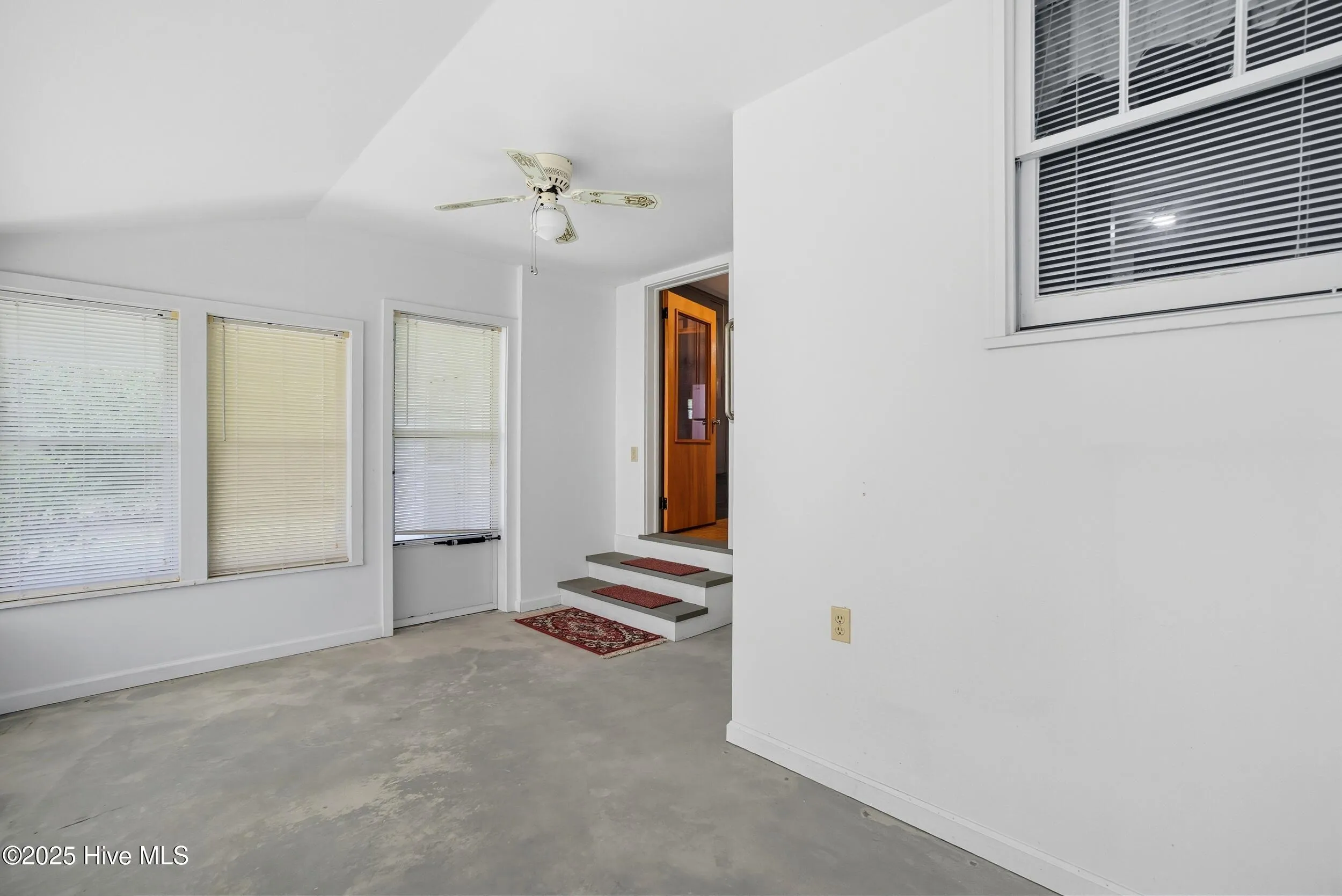 Maple, North Carolina 27956, United States, 3 Bedrooms Bedrooms, ,2 BathroomsBathrooms,Residential,Active,217692