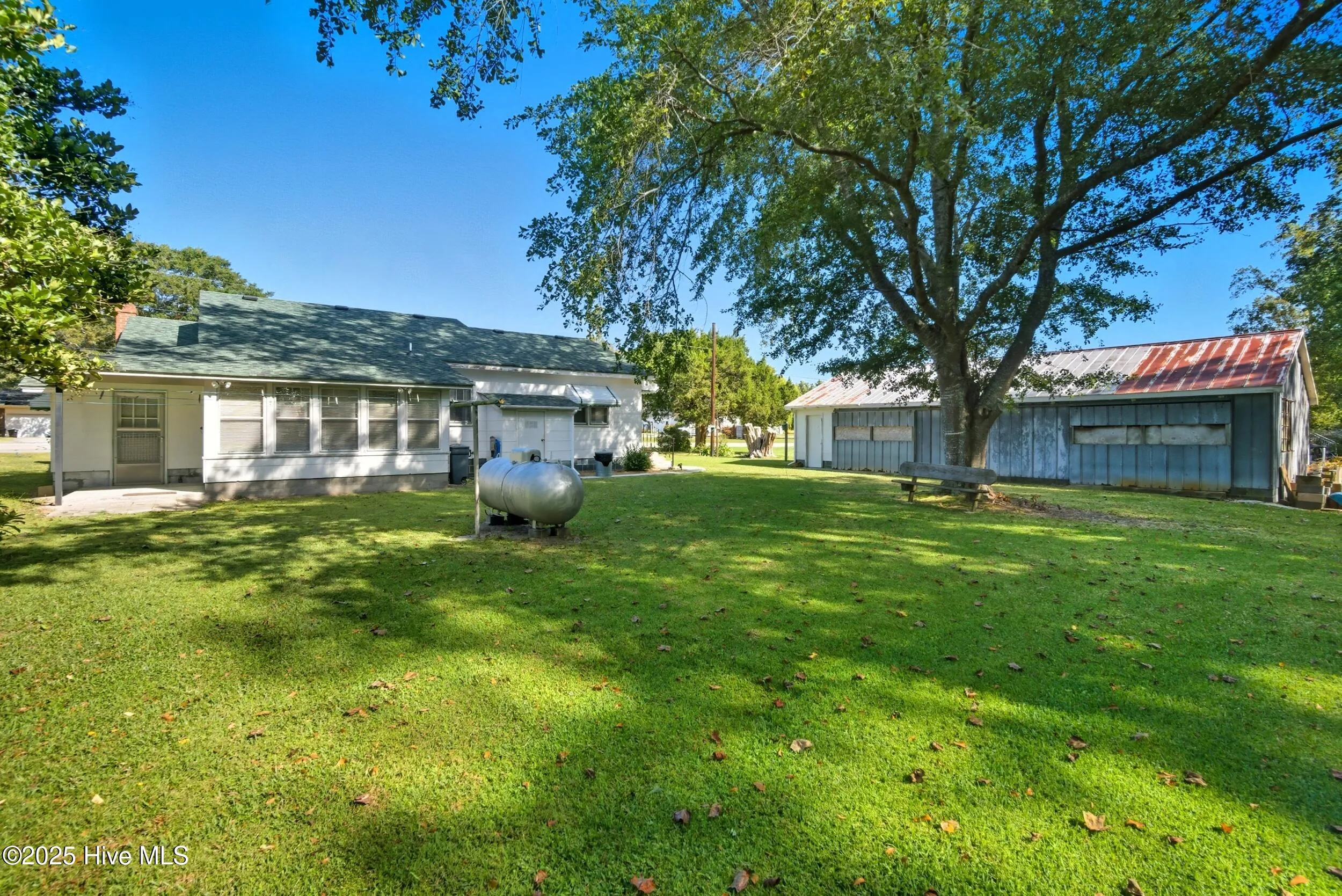 Maple, North Carolina 27956, United States, 3 Bedrooms Bedrooms, ,2 BathroomsBathrooms,Residential,Active,217692