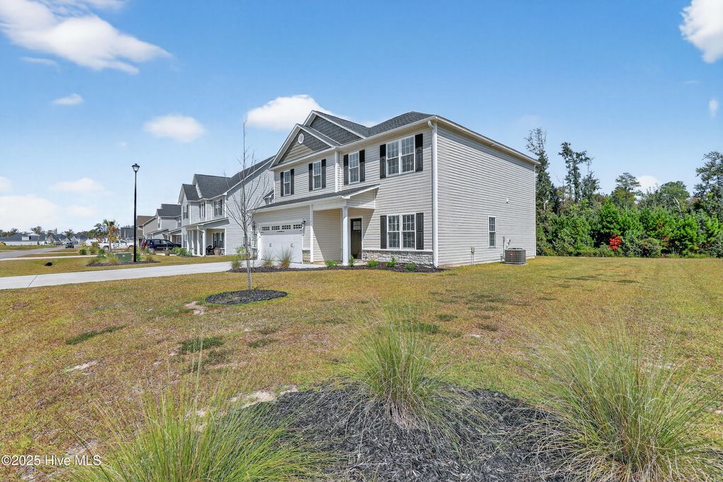 Photo of 70 N Ardsley Lane, Rocky Point, NC 28457 (MLS # 100532467)