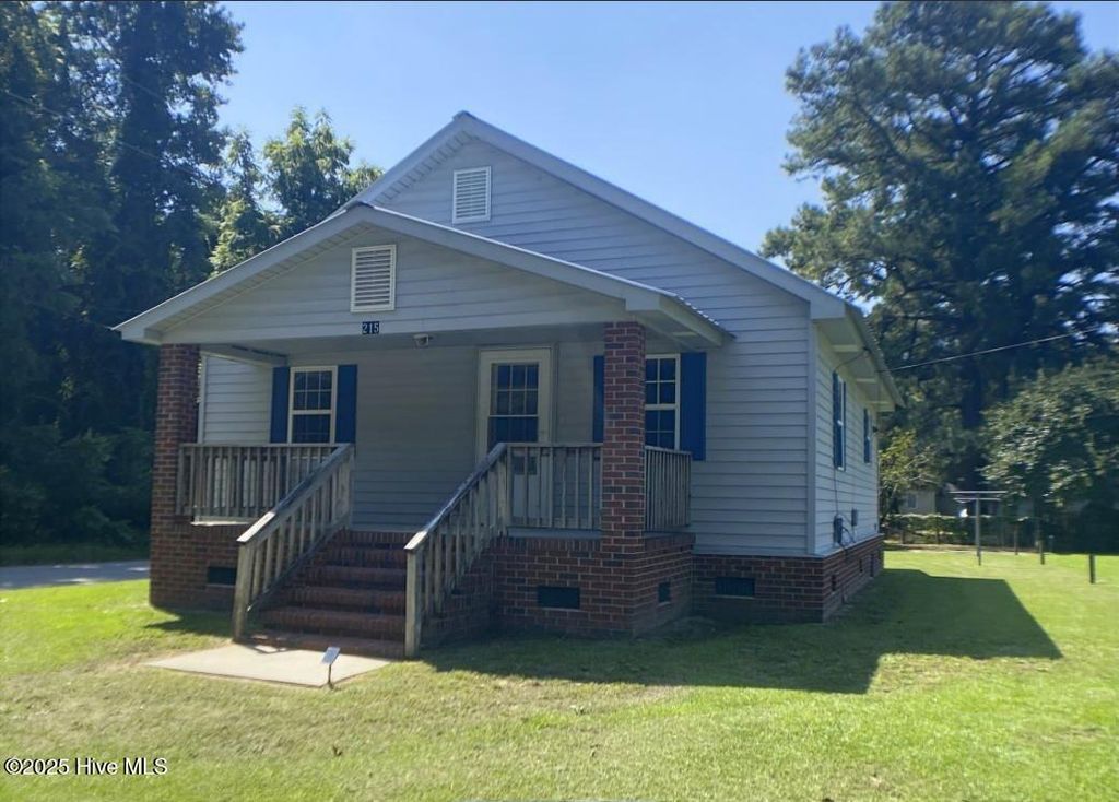 Photo of 215 North Street, Plymouth, NC 27962 (MLS # 100527094)